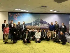 FUJIFILM Business Innovation NZ社のオフィスで撮影した参加者の集合写真